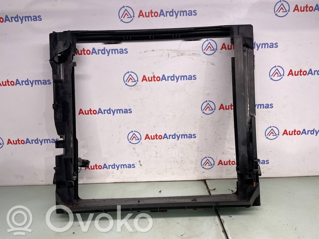 BMW X5 E70 Radiatoru dekoratīvā apdare 