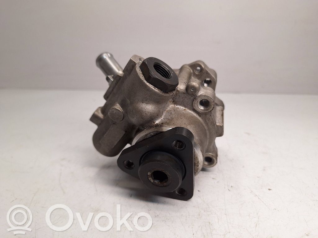 BMW 3 E90 E91 Power steering pump 