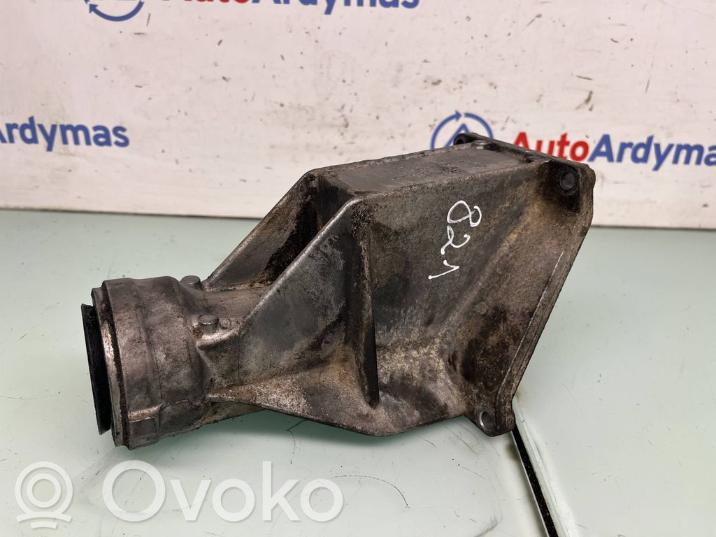 BMW X6 E71 Staffa del cuscinetto di supporto dell’albero di trasmissione 