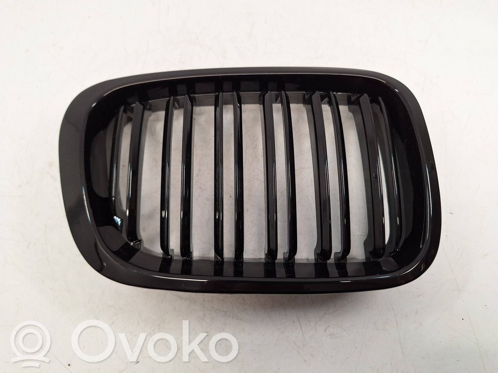 BMW 3 E46 Front grill 