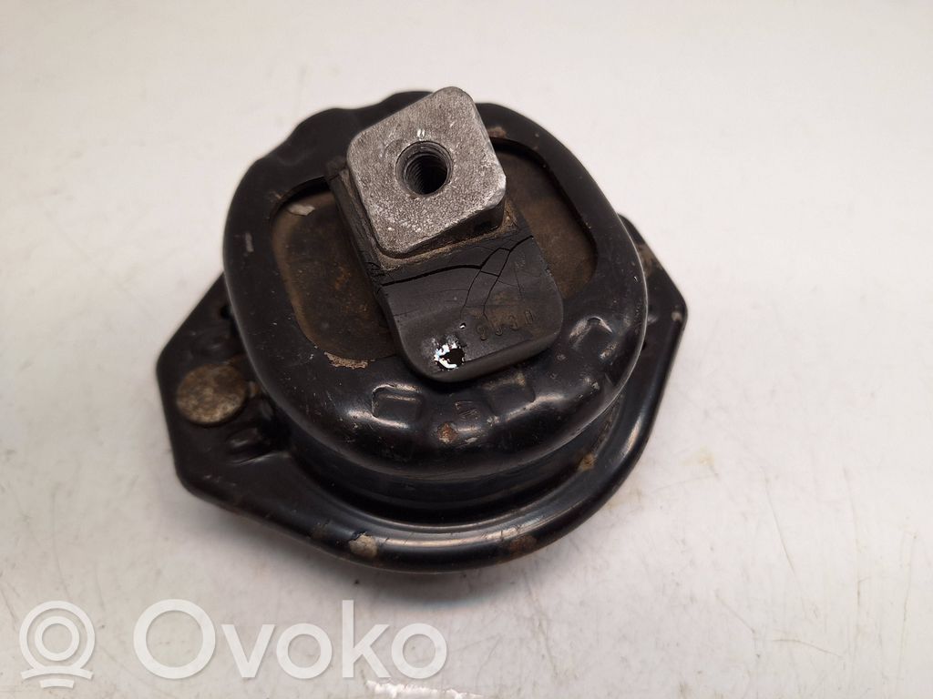 BMW 7 E65 E66 Engine mount bracket 