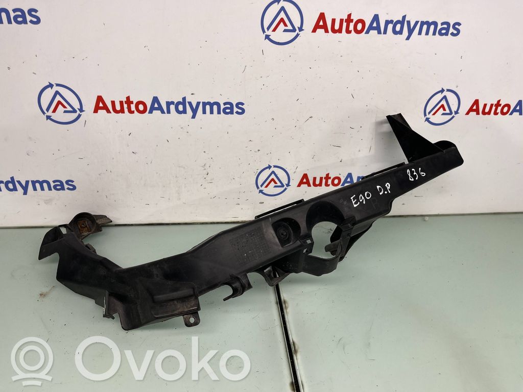 BMW 3 E90 E91 Headlight/headlamp mounting bracket 