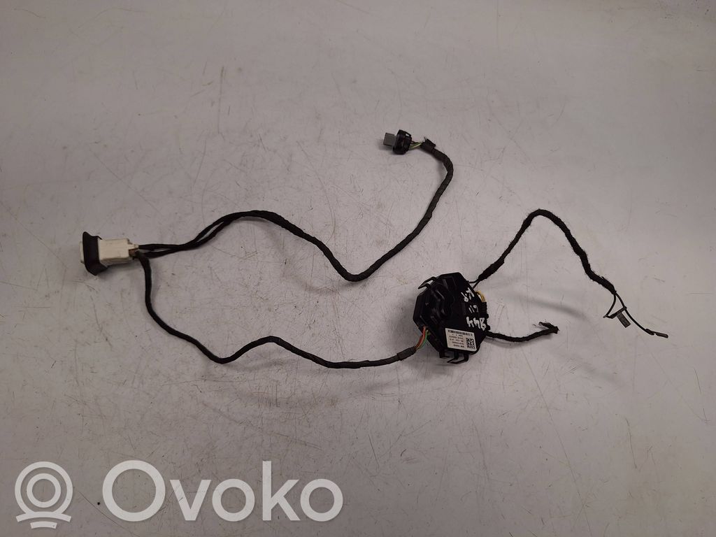 Element lusterka bocznego drzwi przednich   7452493