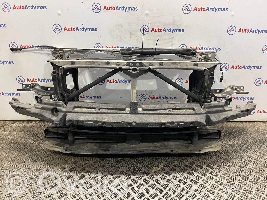 BMW 7 G11 G12 Pas przedni 