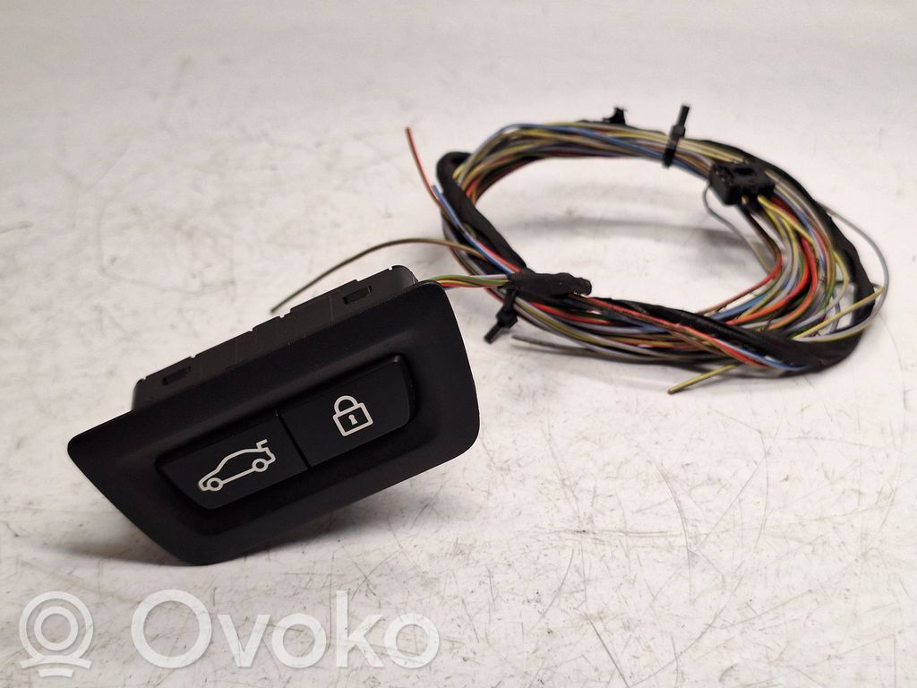 BMW 7 G11 G12 Tailgate/boot open switch button 
