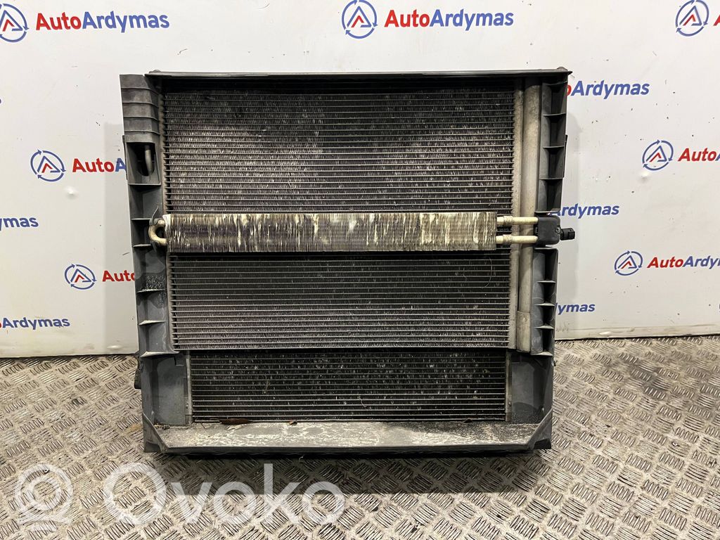 BMW X5 E70 Radiatorių komplektas 