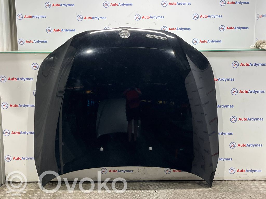 BMW 5 E60 E61 Капот двигателя 