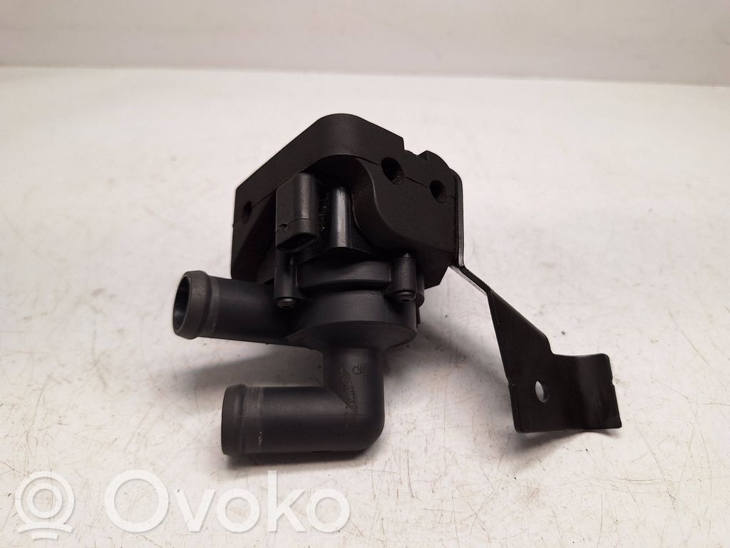BMW 5 F10 F11 Pompa cyrkulacji / obiegu wody 