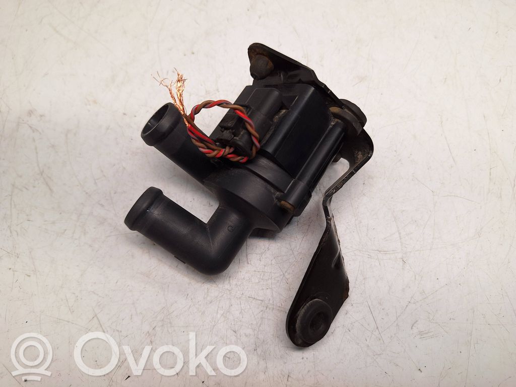 BMW 5 F10 F11 Pompa cyrkulacji / obiegu wody 