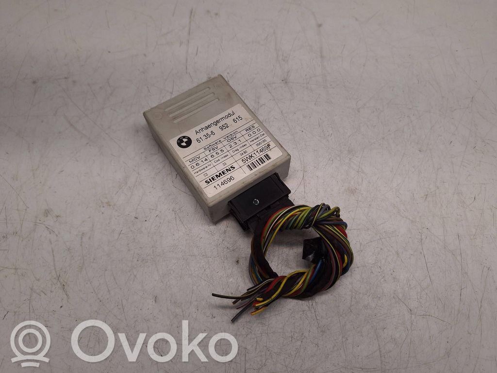 BMW 5 E60 E61 Vetokoukun ohjainlaite/moduuli 