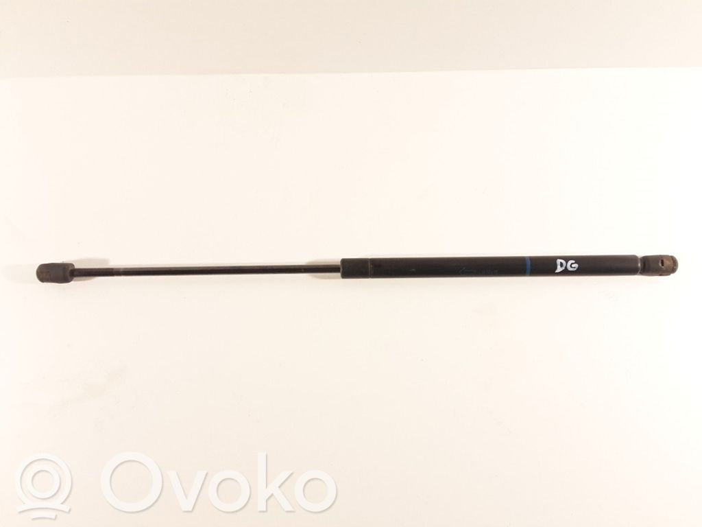 Ford Focus Tailgate/trunk strut/damper 