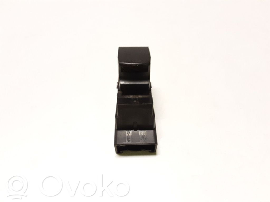 Electric window control switch   62J00,3255T