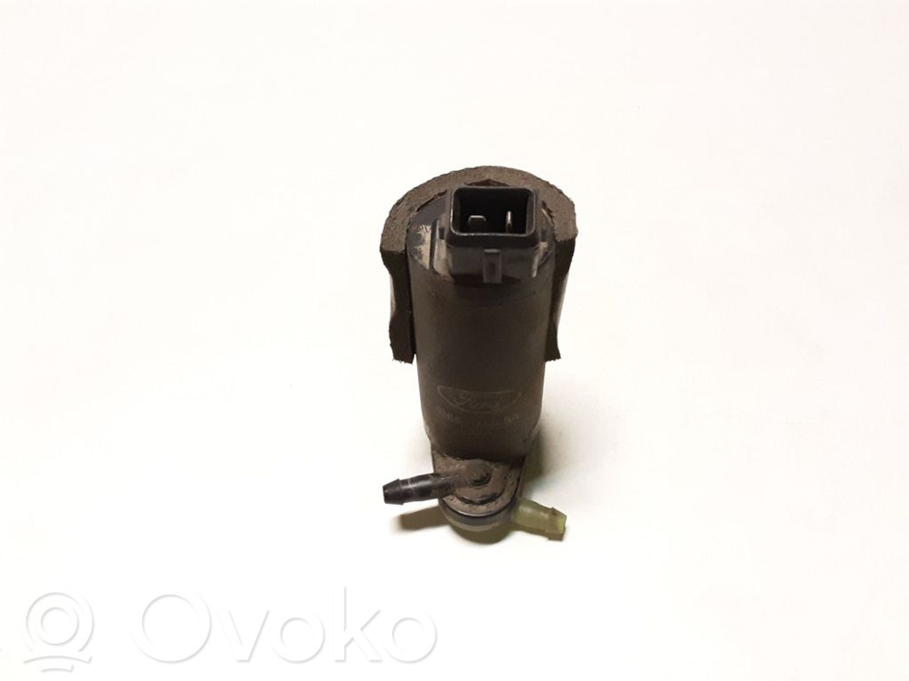 Windscreen/windshield washer pump   93BB17K624BA