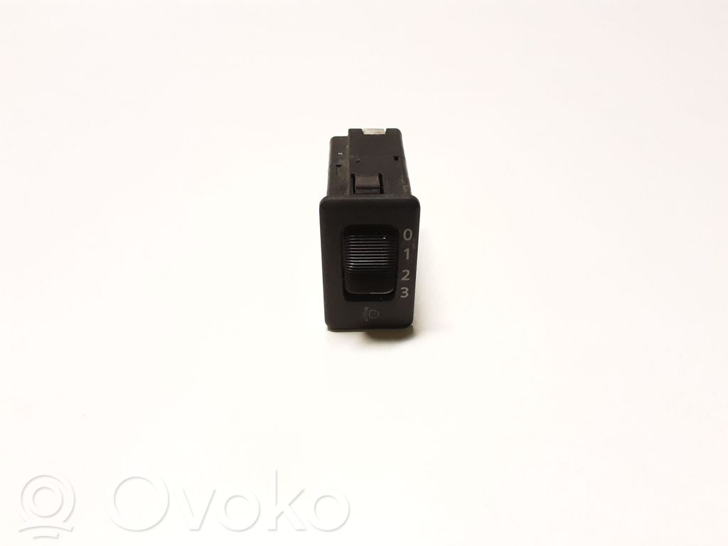 Nissan X-Trail T30 Headlight level height control switch 