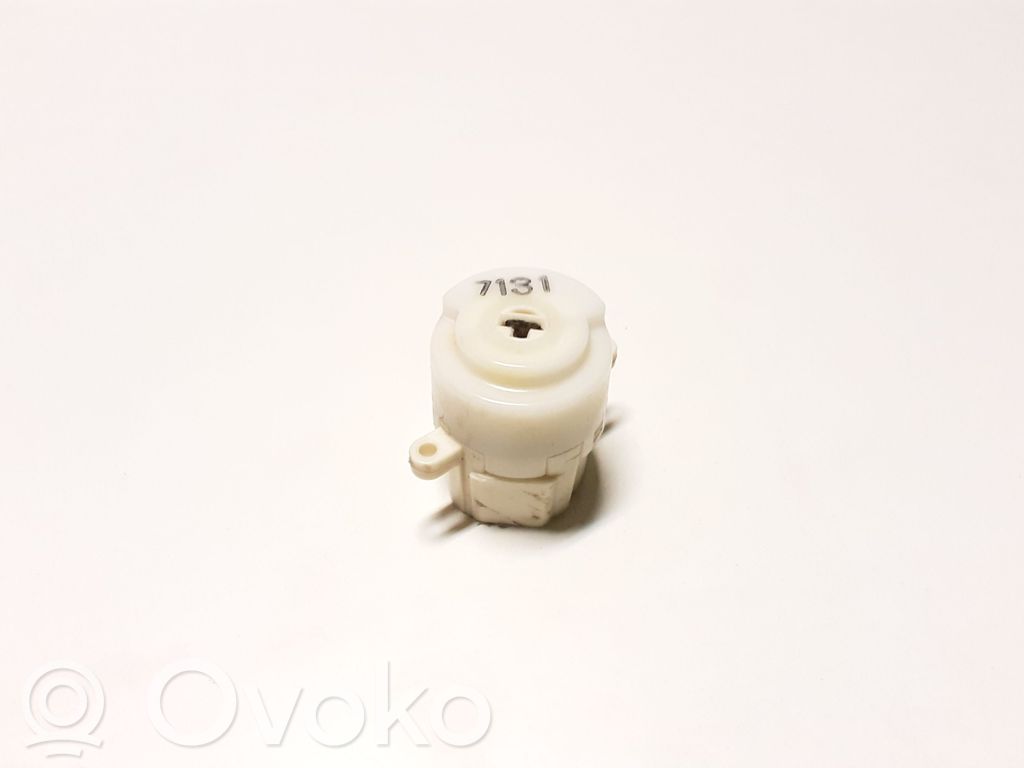 Nissan X-Trail T30 Ignition lock contact 