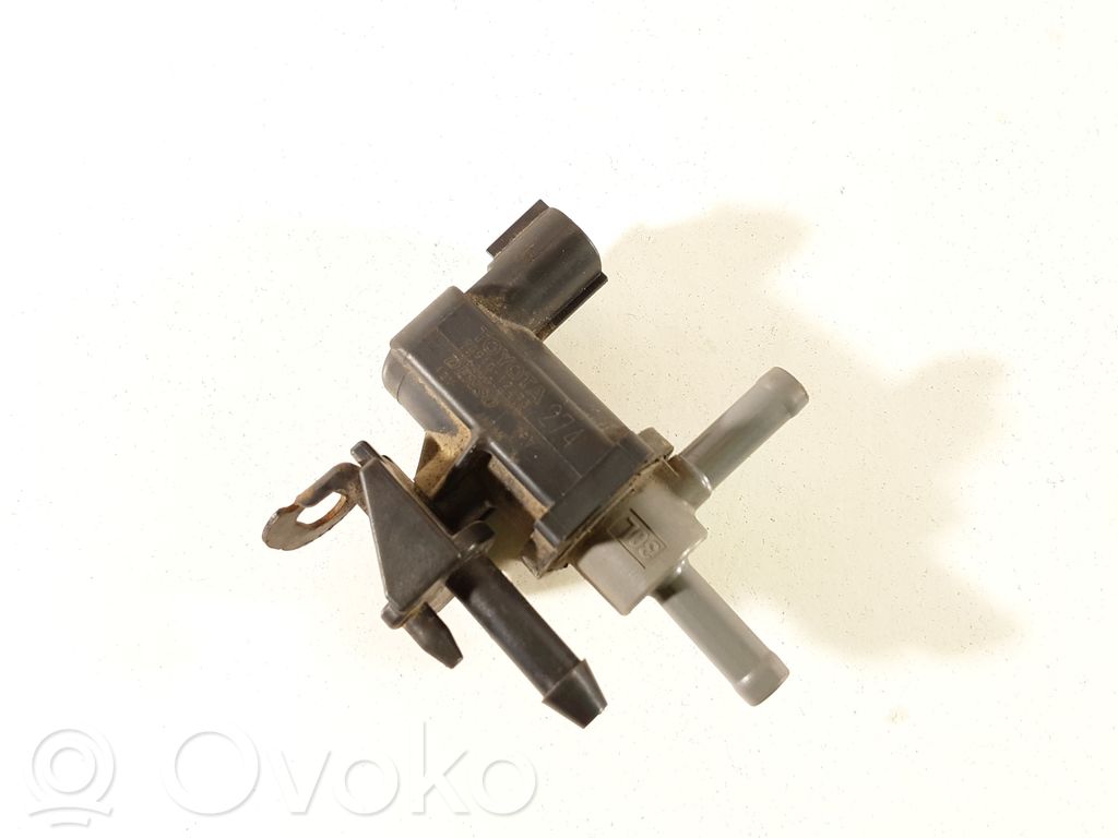 Toyota Corolla E120 E130 Vacuum valve 