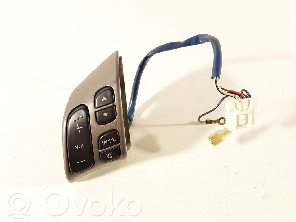 Mazda 3 I Steering wheel buttons/switches 