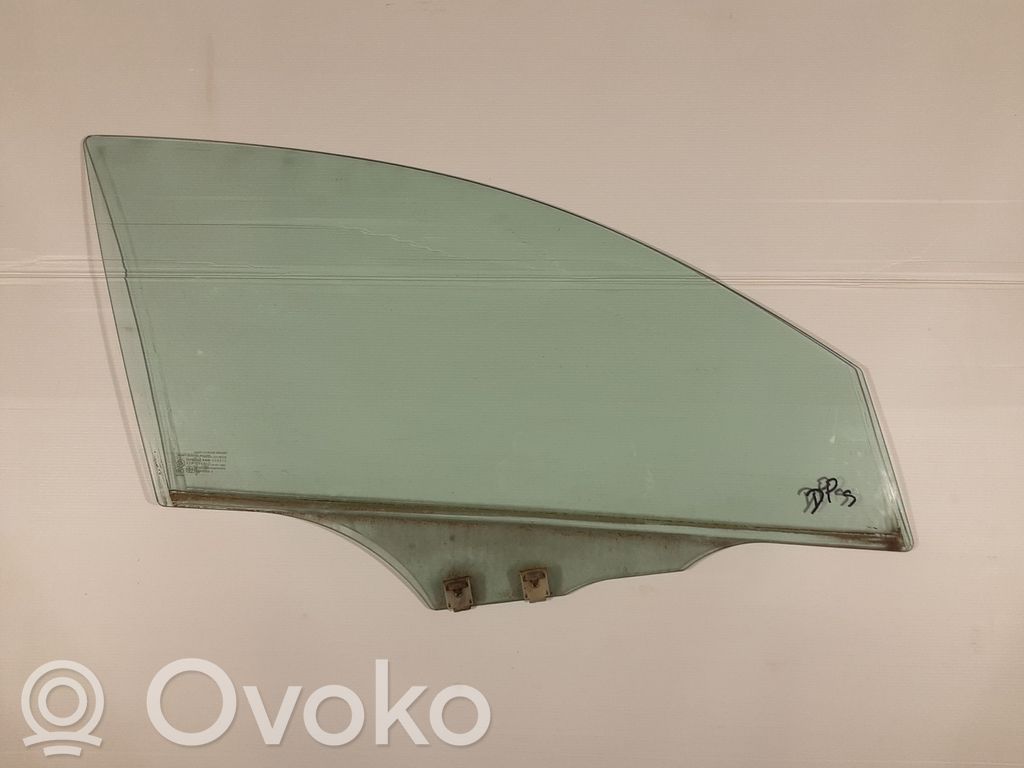 Mazda 3 I Pagrindinis priekinių durų stiklas (keturdurio) 