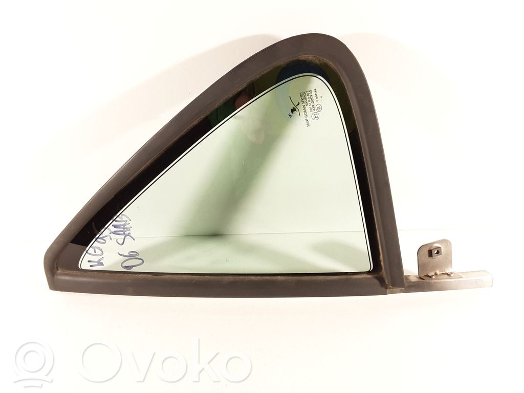 Saab 9-5 Ventanilla de ventilación de la puerta trasera 