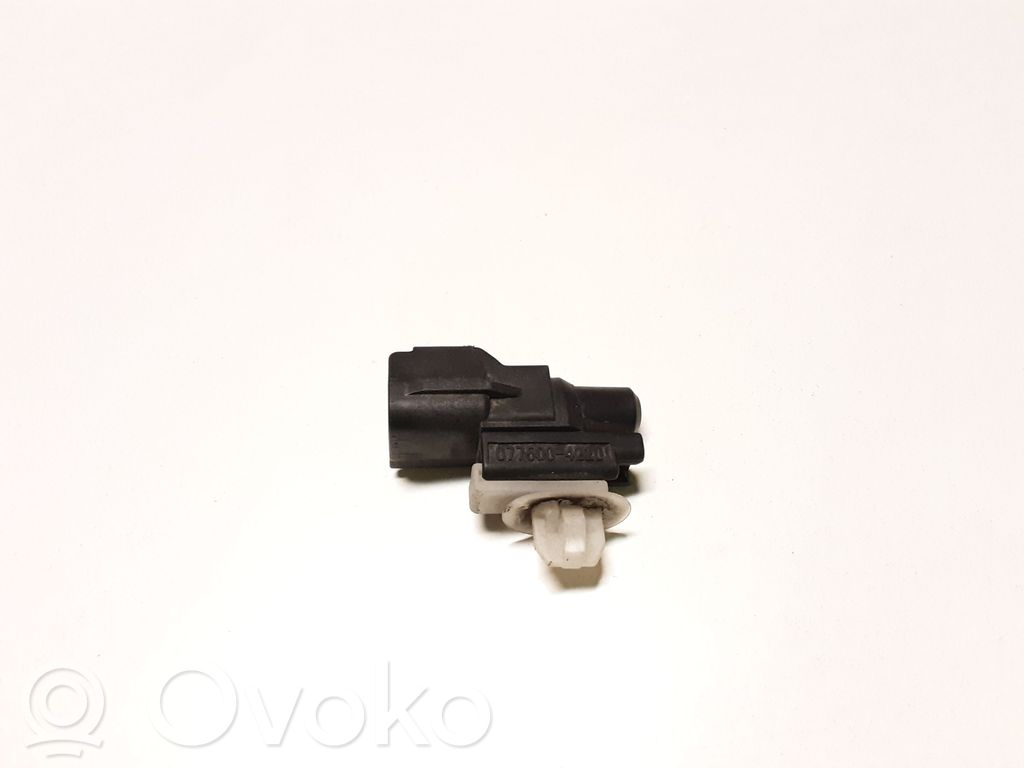 Citroen C-Crosser Czujnik temperatury zewnętrznej 