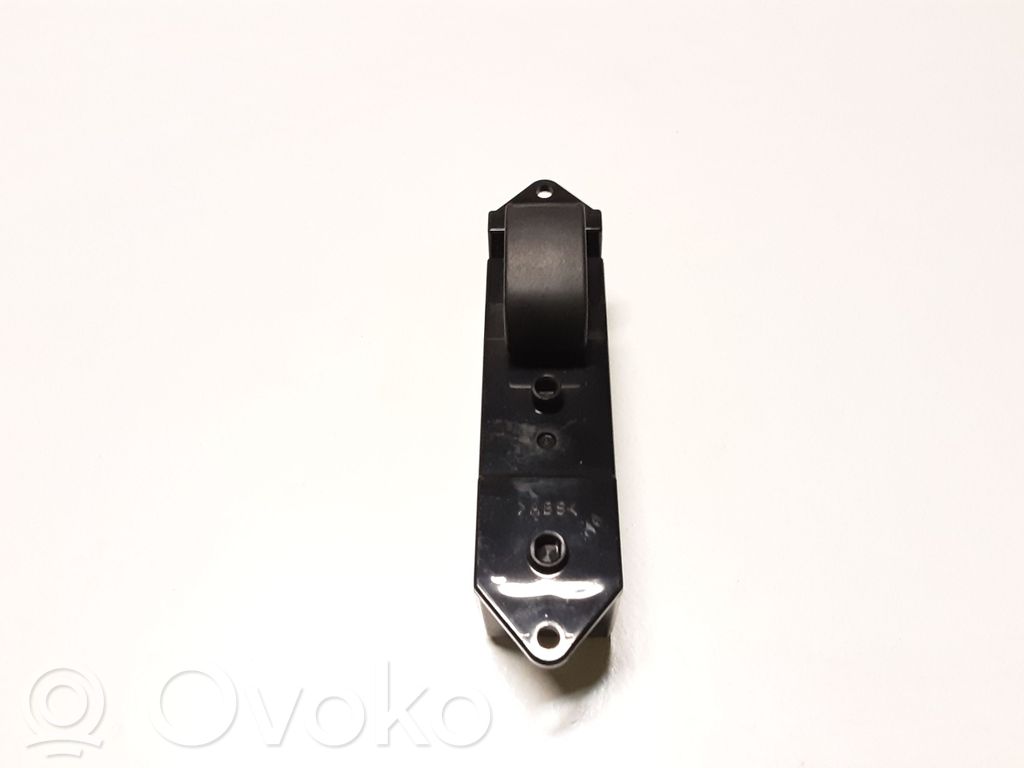 Mitsubishi Outlander Electric window control switch 
