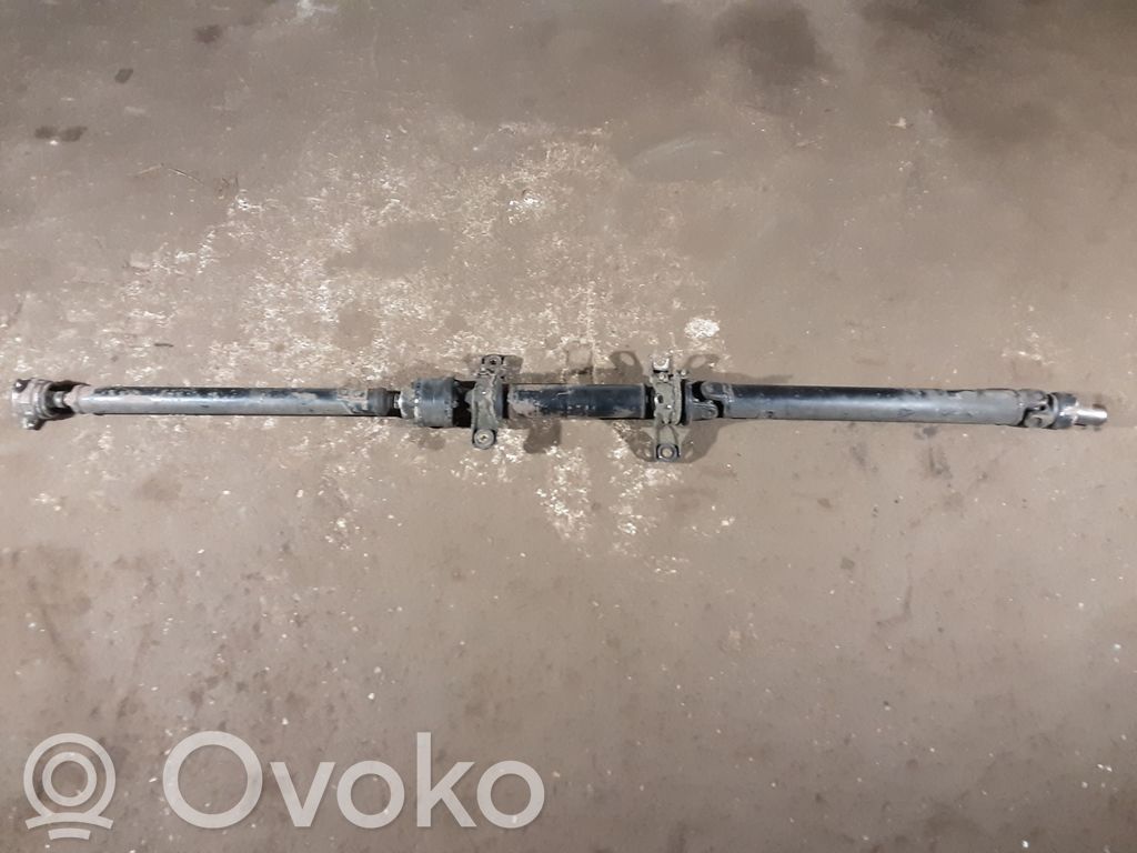 Mitsubishi Outlander Kardāns komplektā 