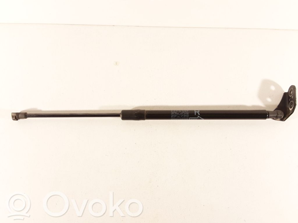 Toyota Verso Tailgate/trunk strut/damper 