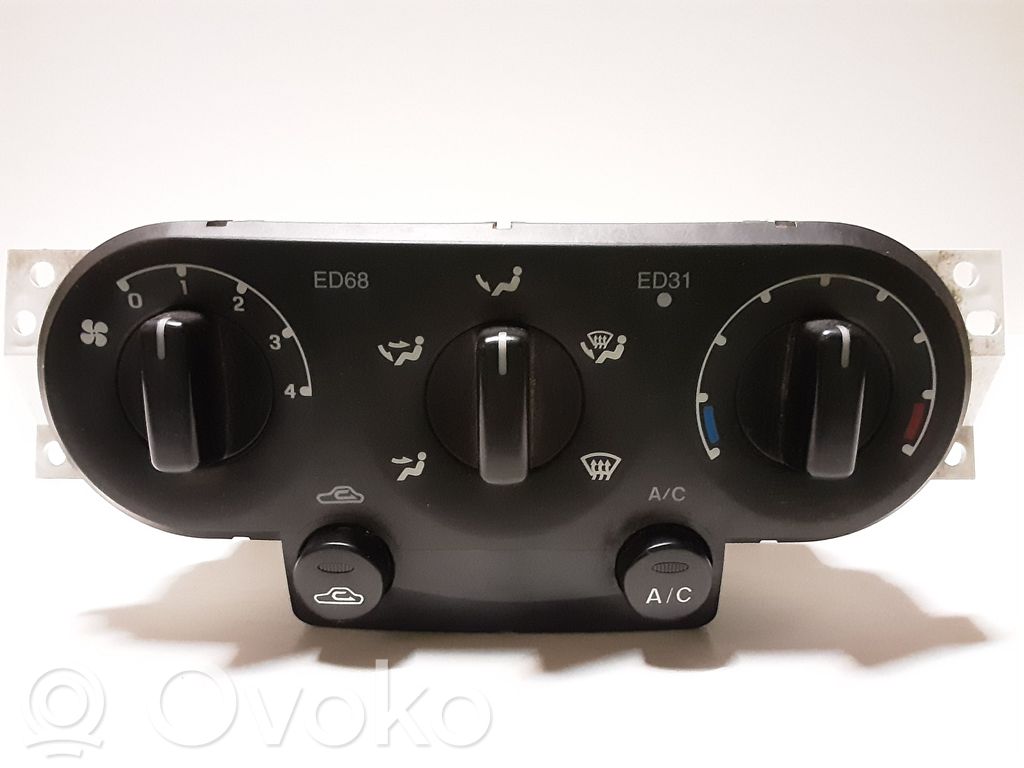Ford Maverick Climate control unit 