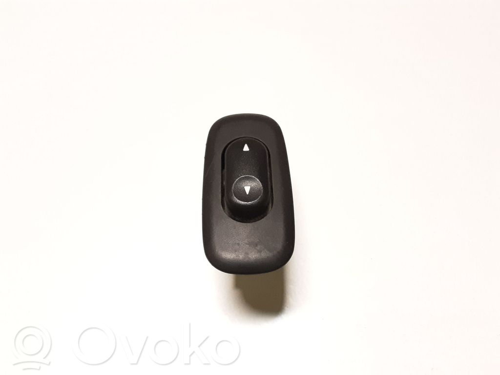 Ford Maverick Electric window control switch 