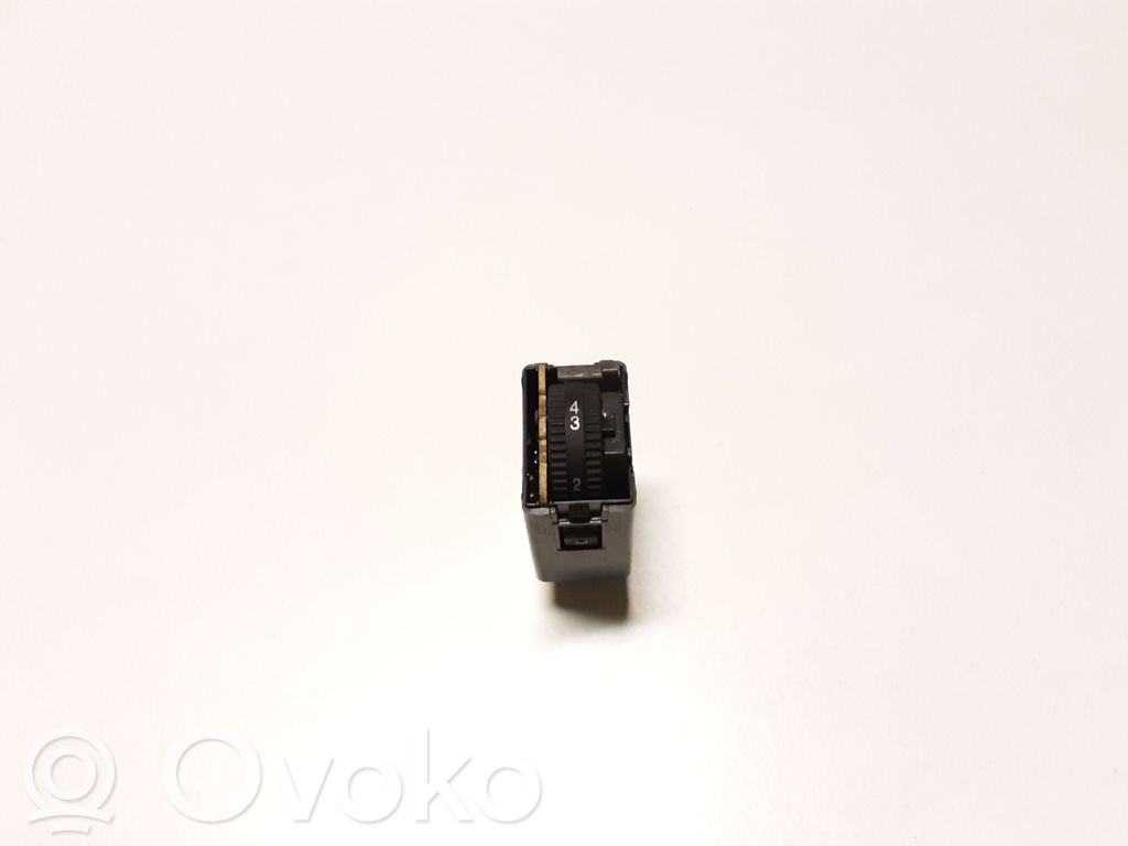 SsangYong Rexton I Headlight level height control switch 