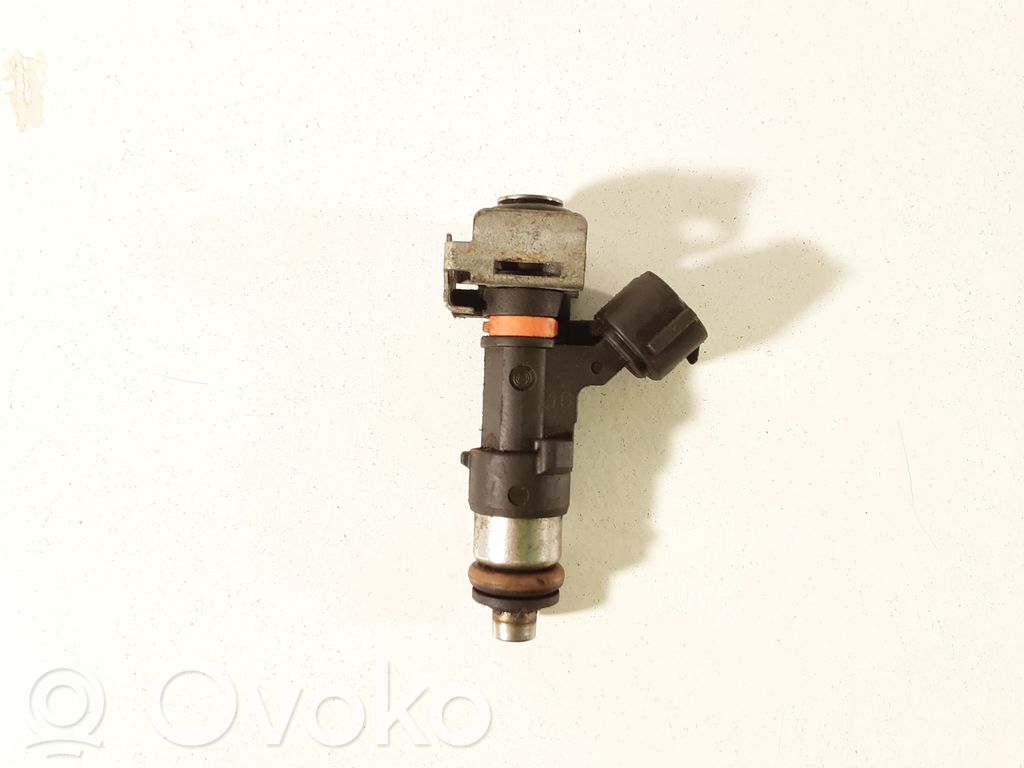 Nissan Micra Fuel injector 