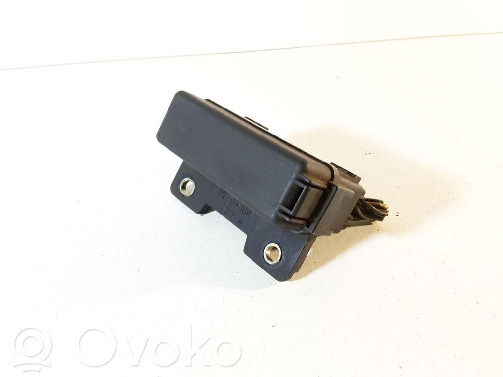 Toyota Corolla E120 E130 Relay mounting block 