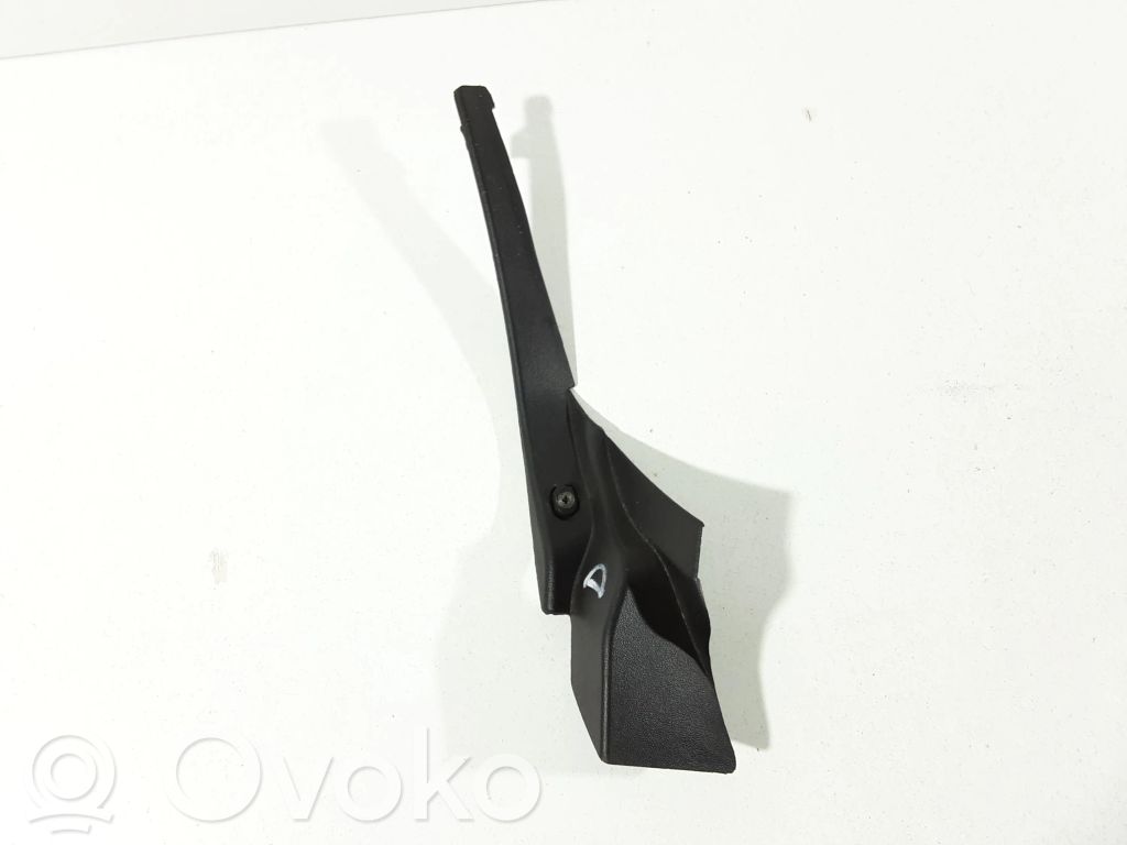 Mazda 5 Windshield trim 