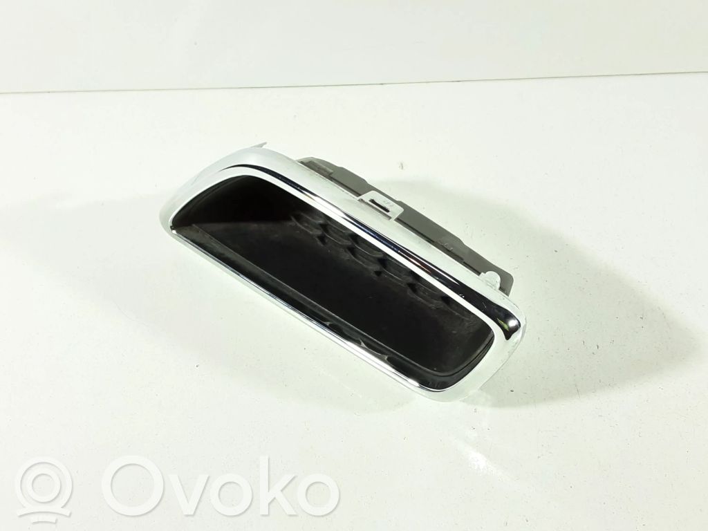 KIA Xceed Moldura inferior del parachoques trasero 