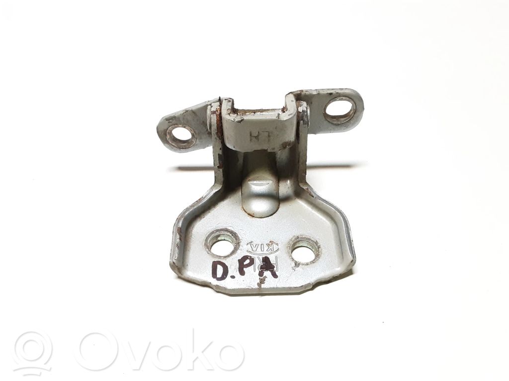KIA Sorento Front door lower hinge 