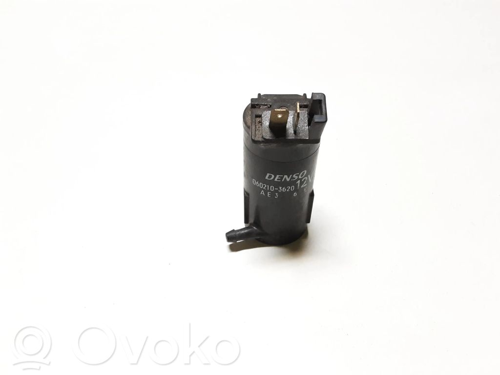 Suzuki XL7 I Windscreen/windshield washer pump 
