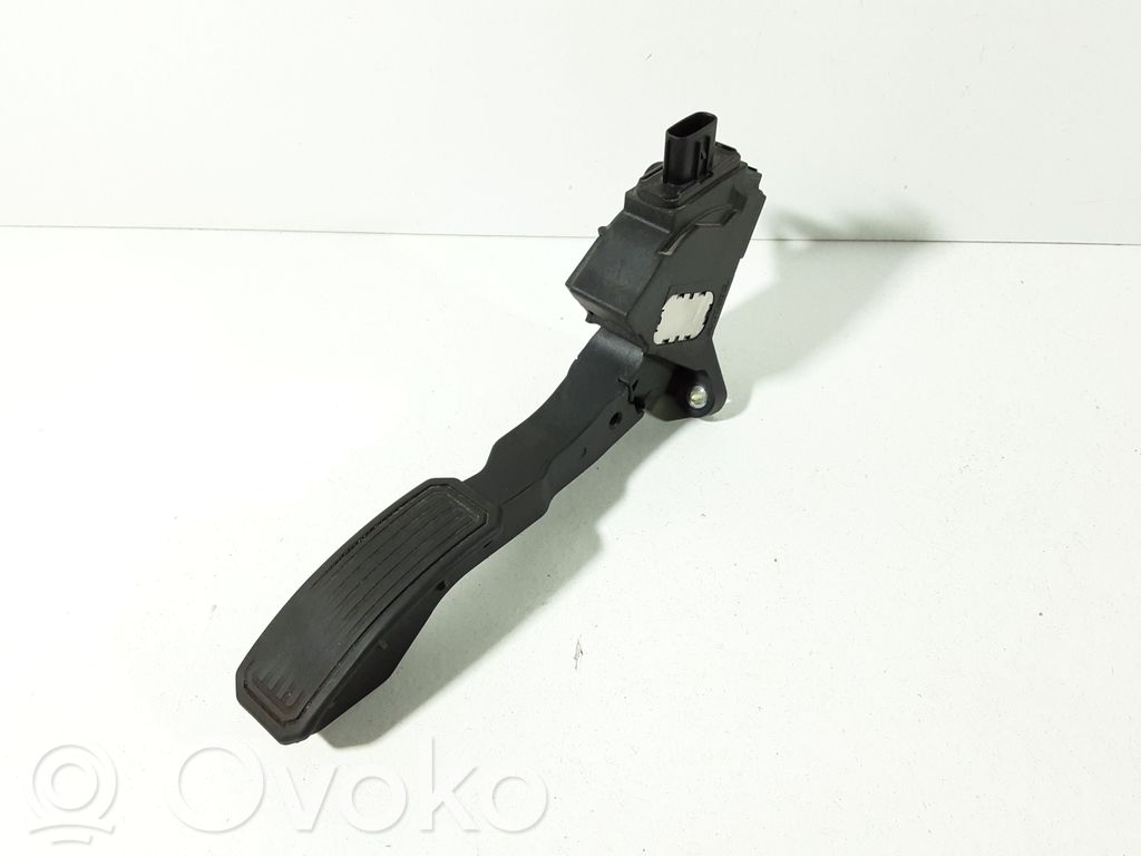 Toyota Auris 150 Pedal del acelerador 