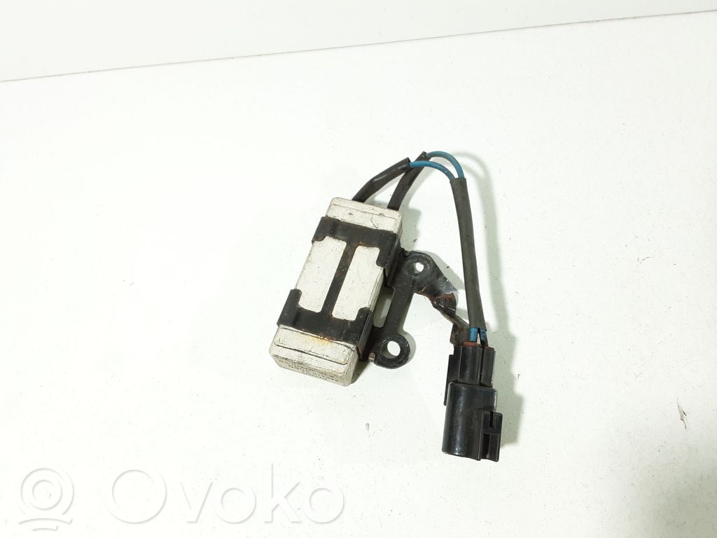 Toyota Avensis T250 Coolant fan relay 