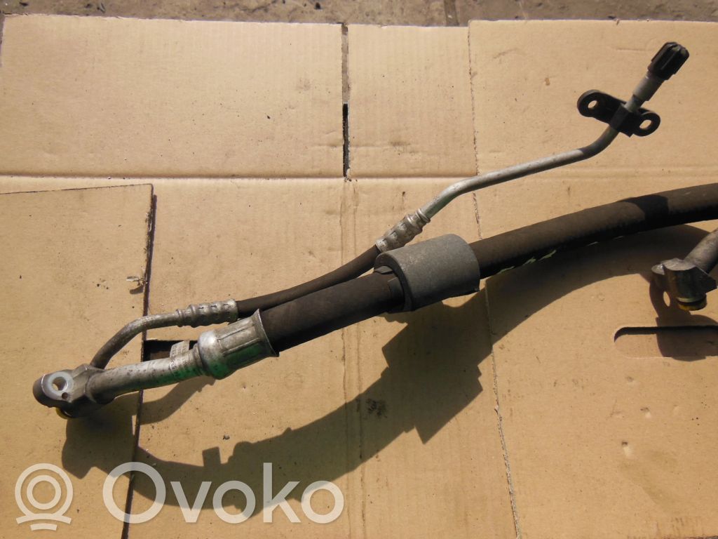 BMW 3 E90 E91 Air conditioning (A/C) pipe/hose 