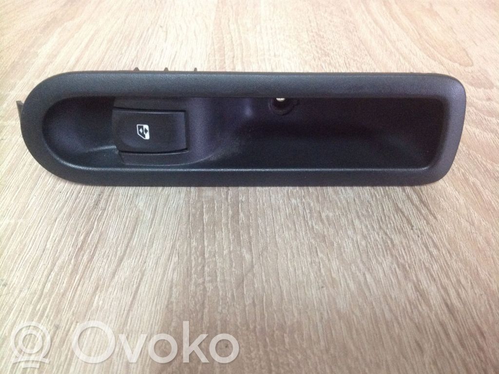 Renault Grand Modus Electric window control switch 