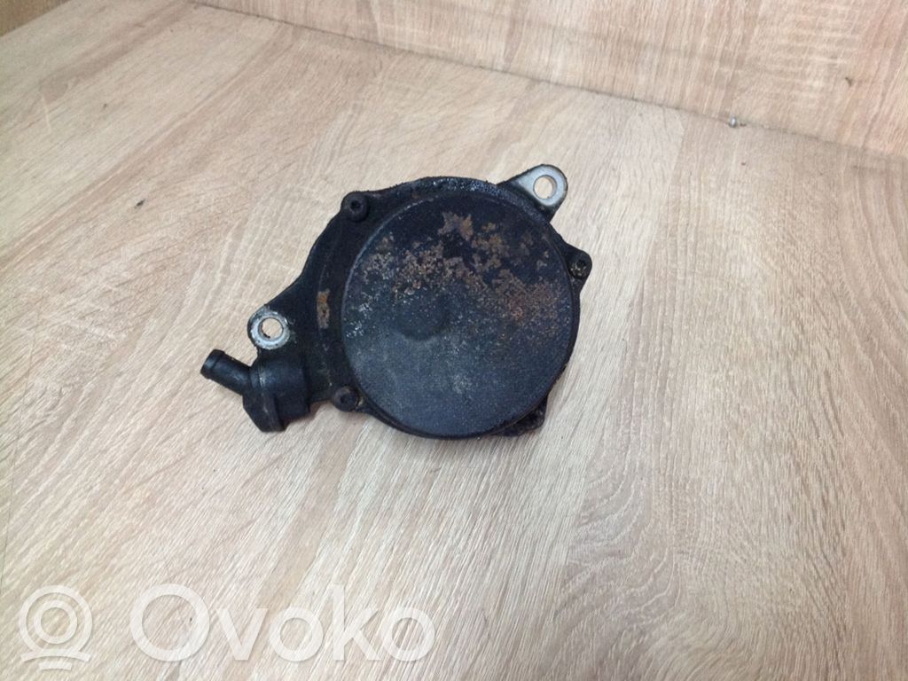BMW 5 E60 E61 Pompe à vide 