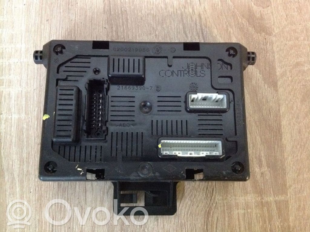 Renault Grand Modus Comfort/convenience module 