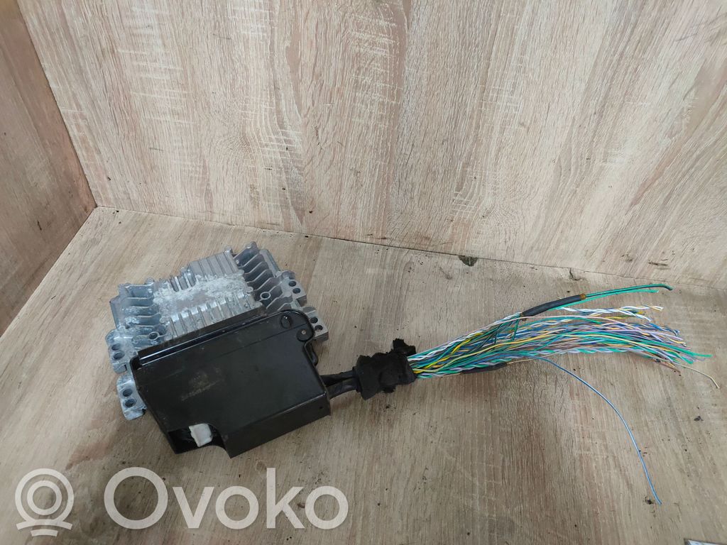 Variklio valdymo blokas   6G9112A532