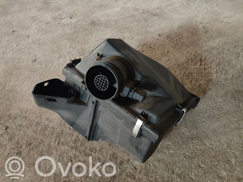 BMW 1 E81 E87 Air filter box 