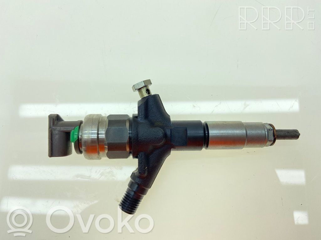 Inyector de combustible   16613AA020,16613AA