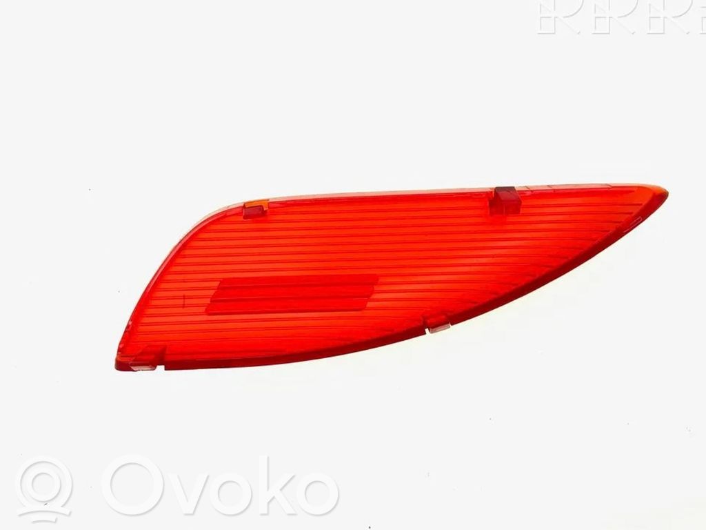 Subaru Outback Luz interna puerta delantera 