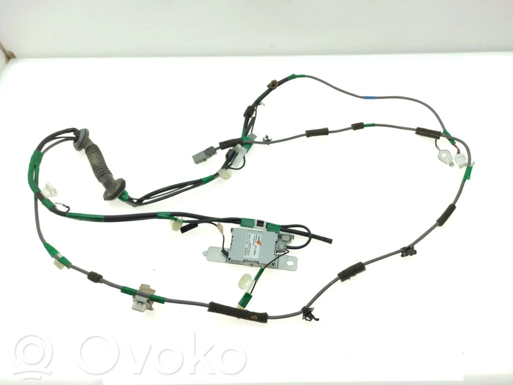 Subaru B9 Tribeca Antennenverstärker Signalverstärker 