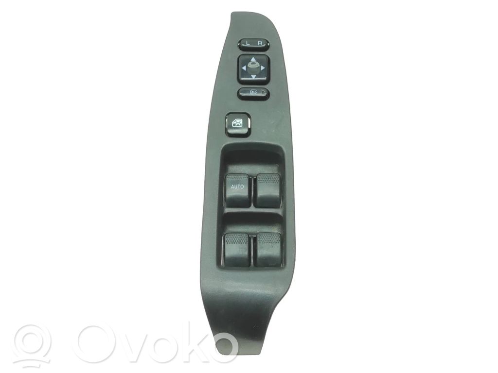 Subaru Legacy Electric window control switch 