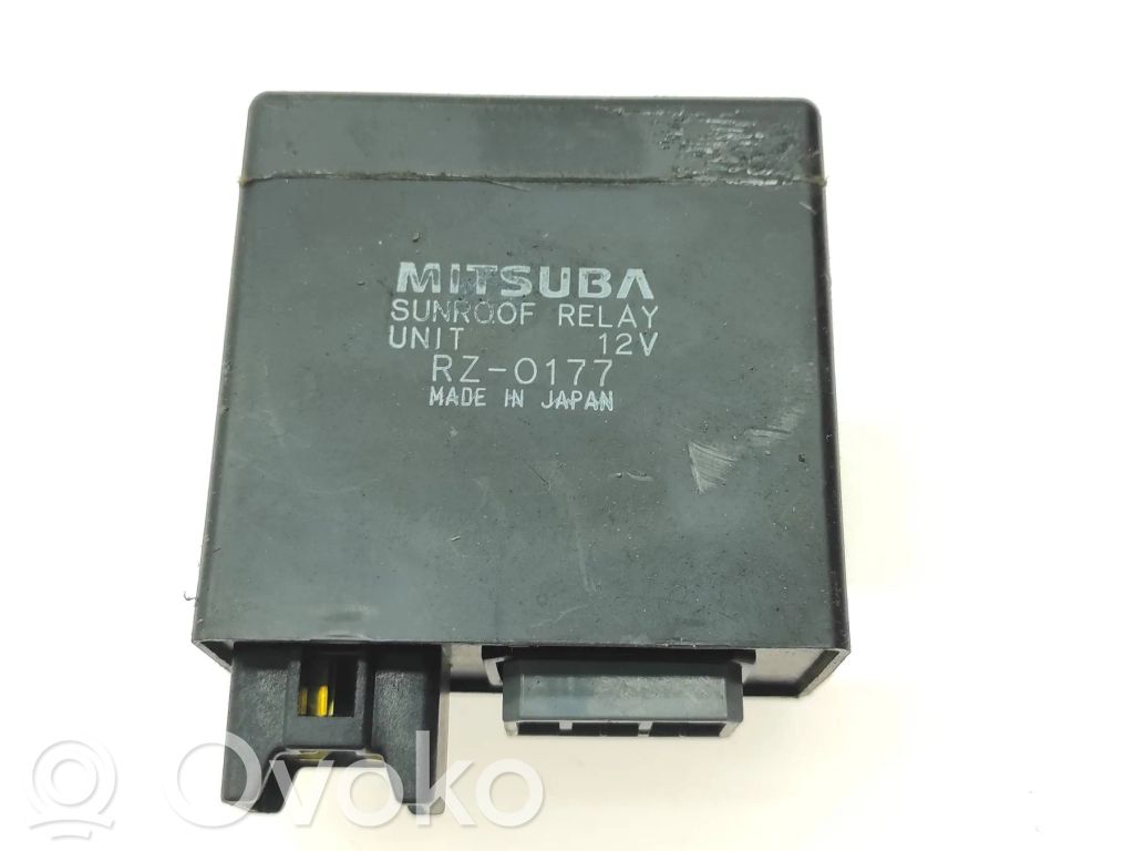 Subaru Legacy Unité de commande / module de toit ouvrant 
