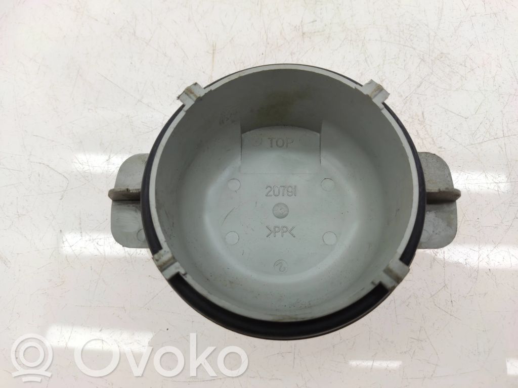 Subaru Outback Headlight/headlamp dust cover 